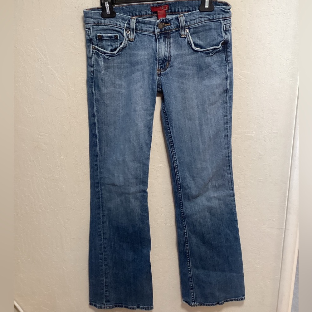 Gadzooks size 7 low rise flare jeans